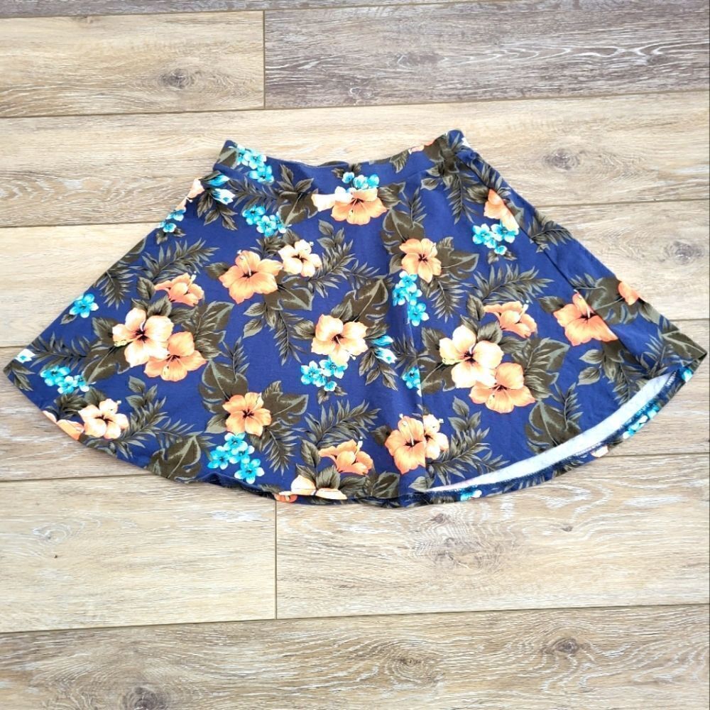 Aeropostale tropical flower mini skirt size small blue peach green